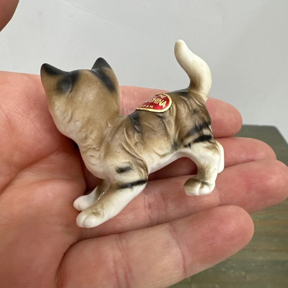 Lot 5 Vintage Bone China cat Miniatures Playful Kittens made Japan Foil Stickers